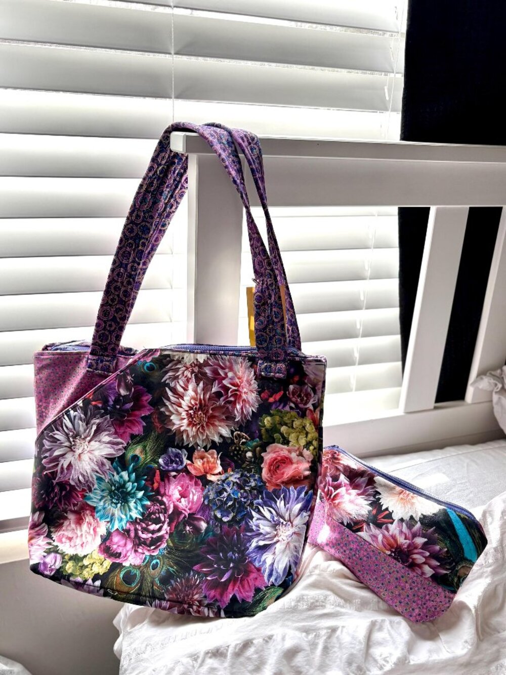 Garden Lover Tote w/Matching zipper Pouch